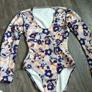 Sea spring suit